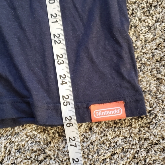 Nintendo | Animal Crossing Graphic Tshirt - Picture 4 of 5